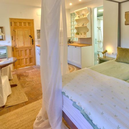 Bed and Breakfast Cortijo El Pino Retreat Albuñuelas Exterior foto