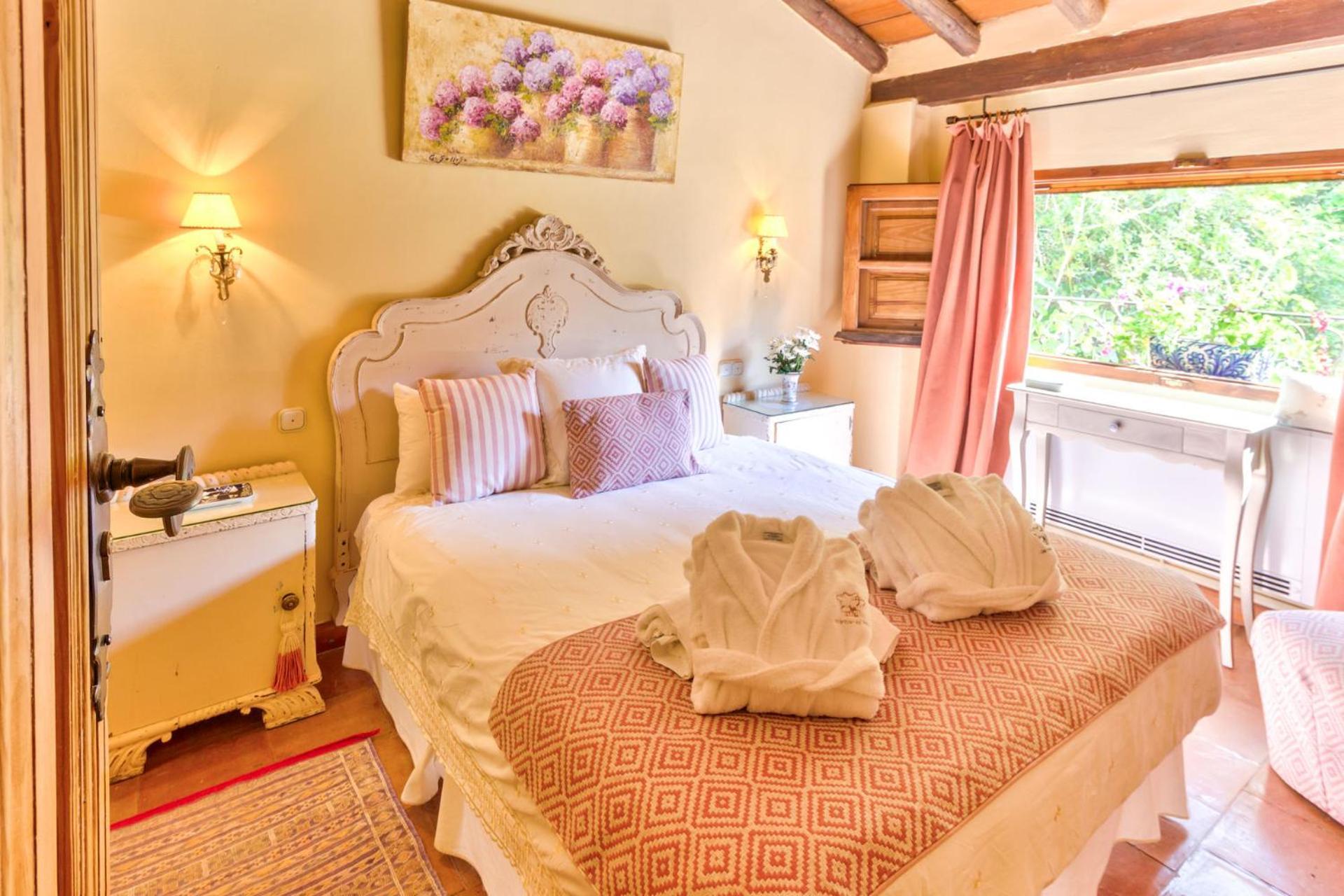 Bed and Breakfast Cortijo El Pino Retreat Albuñuelas Exterior foto